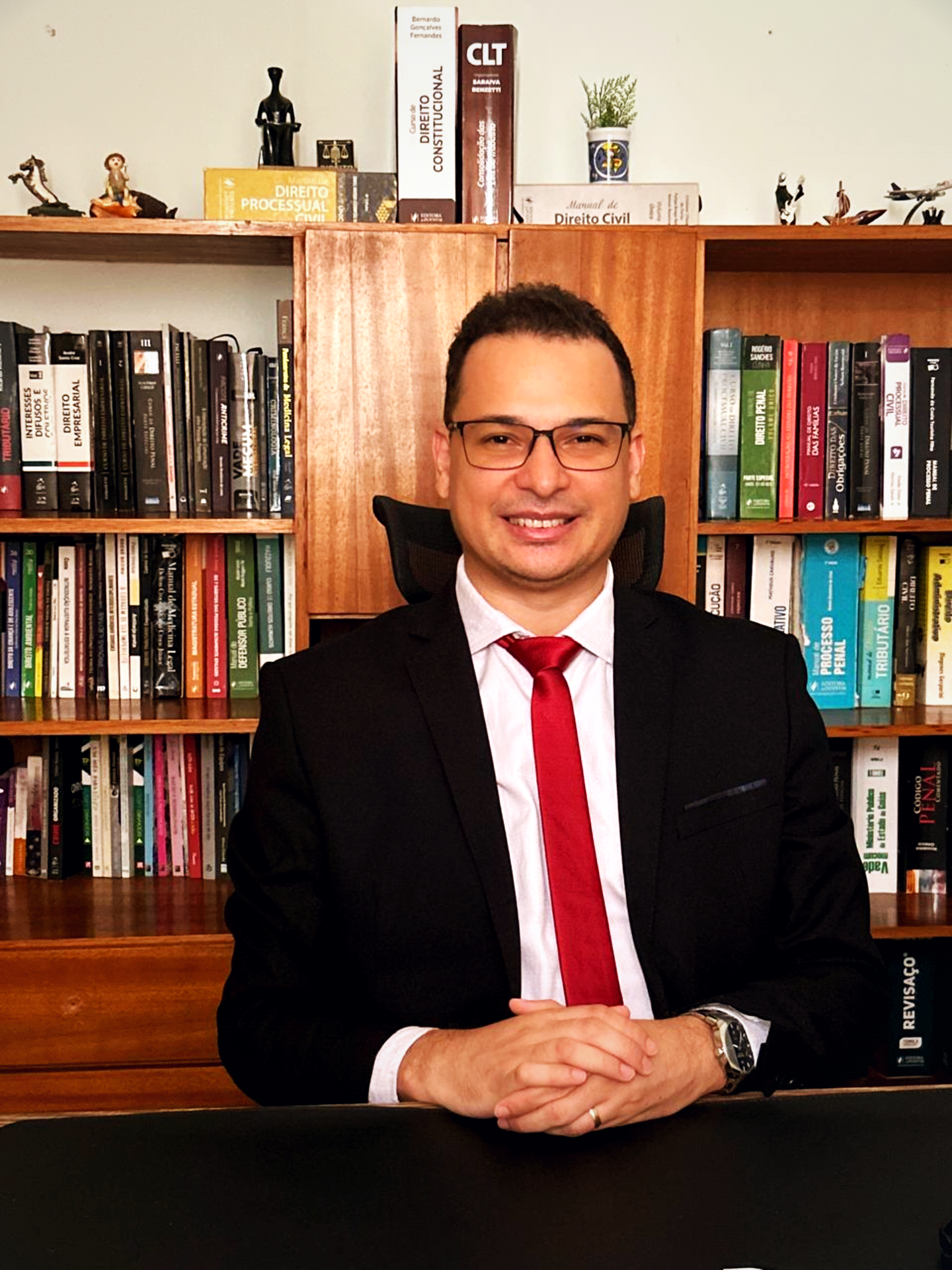 Tiago Milhomem, advogado